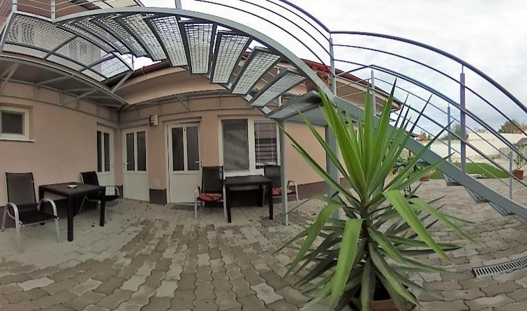 Sunny Apartman Штурово Екстер'єр фото
