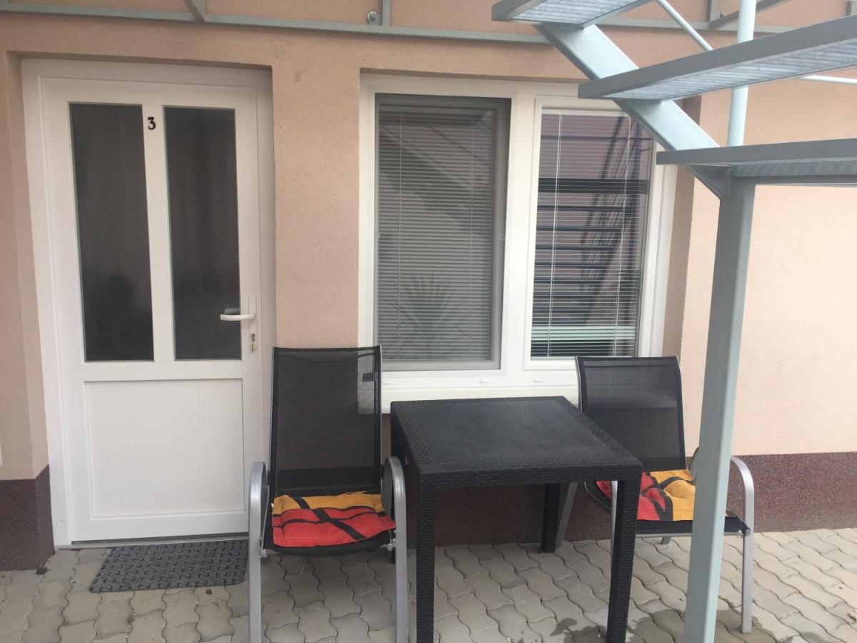 Sunny Apartman Штурово Екстер'єр фото