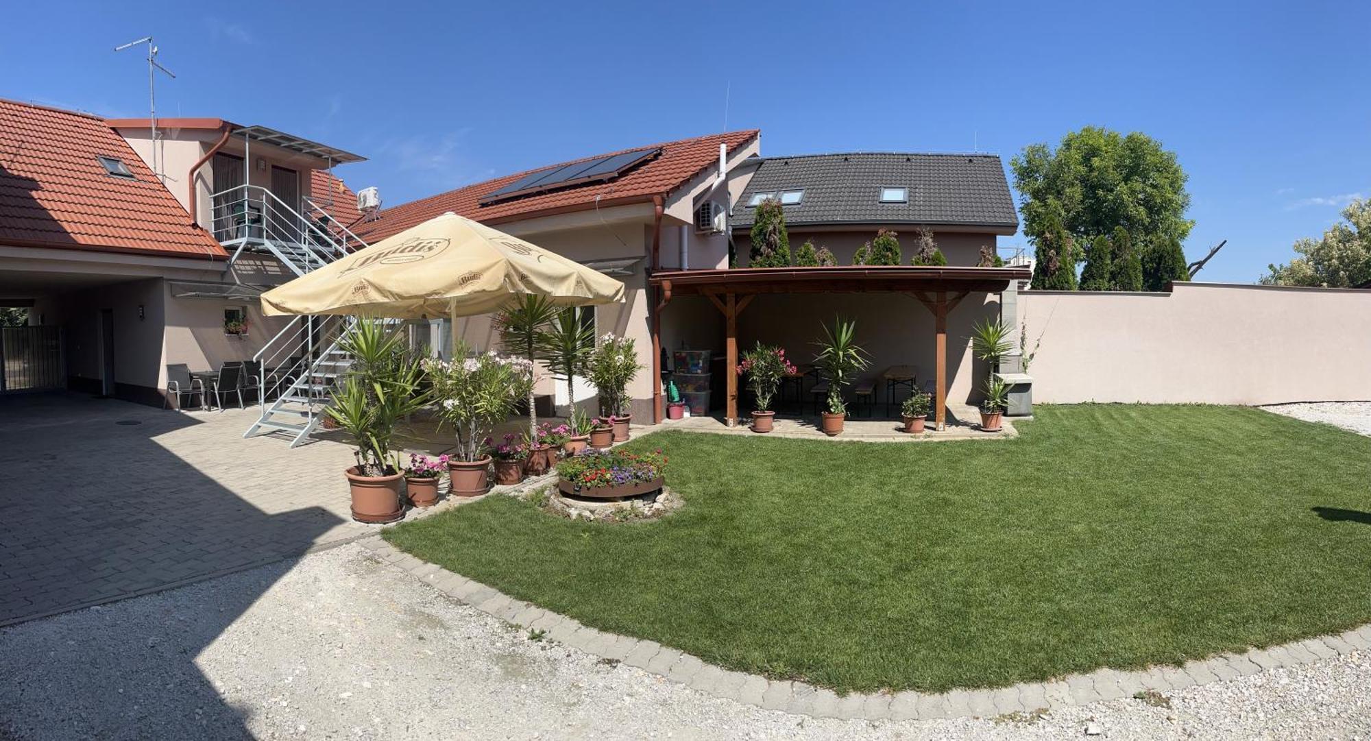 Sunny Apartman Штурово Екстер'єр фото